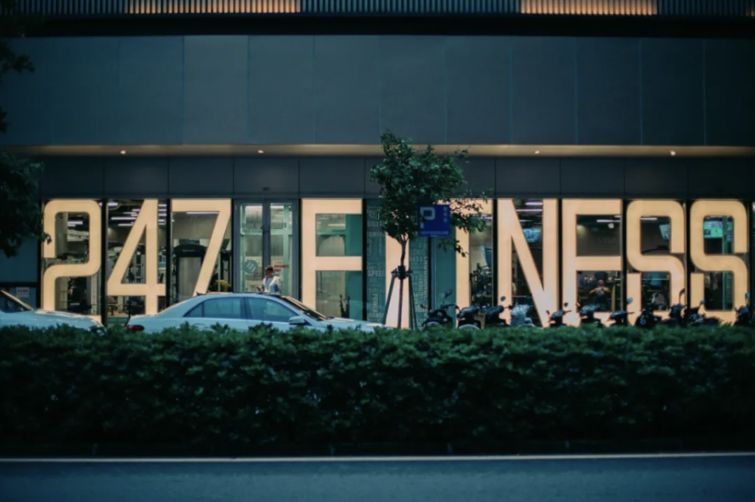 1300平双层大店！LV抄底香港时代广场？