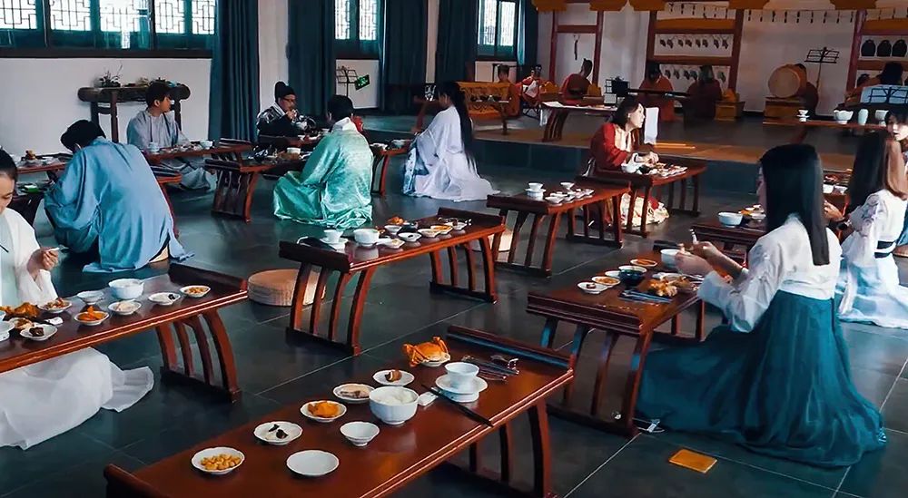 国潮引领：城市揽才的新动力！【思观察】