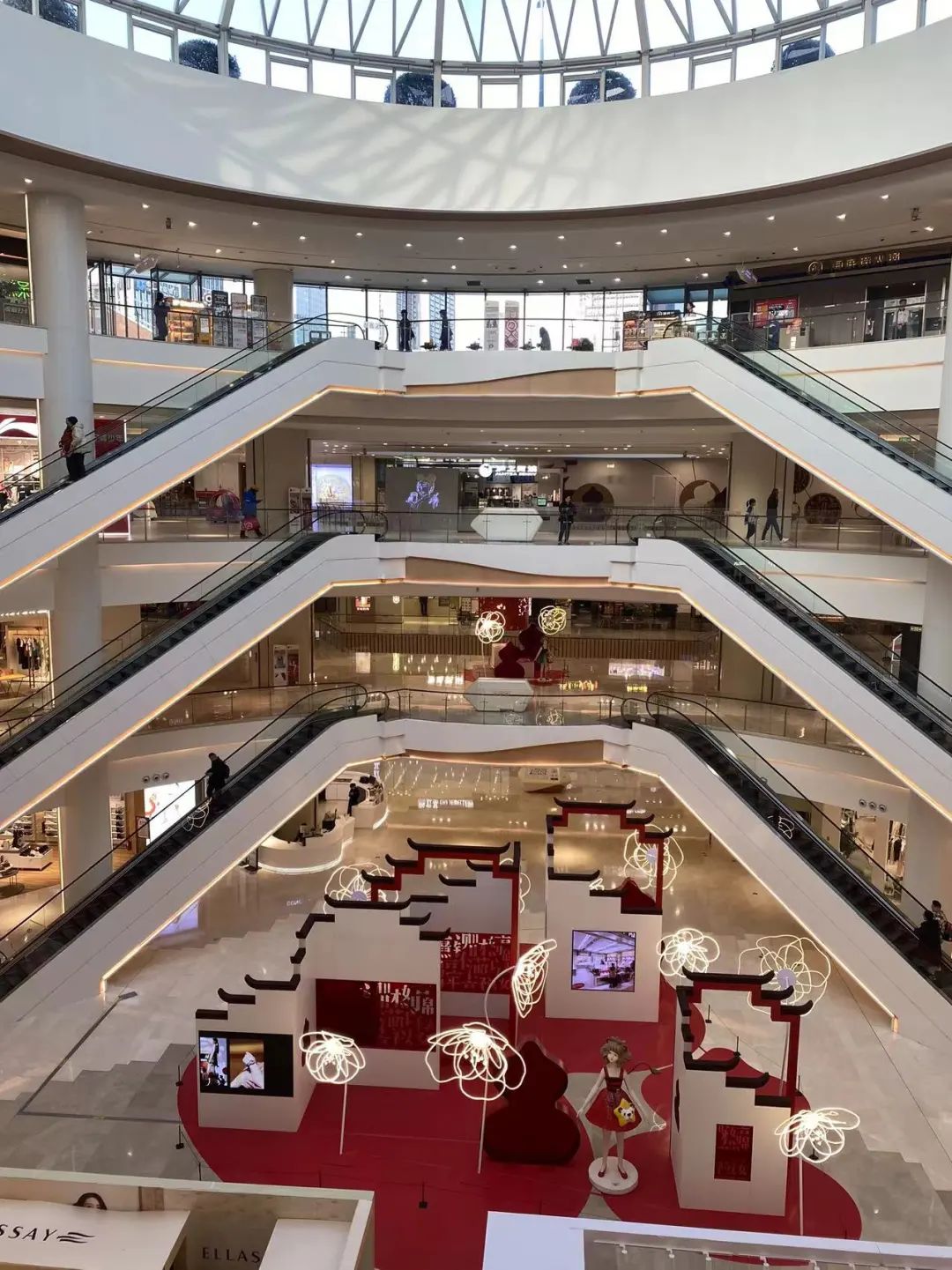 青岛崂山商圈5大商业项目现状：冰火两重天！