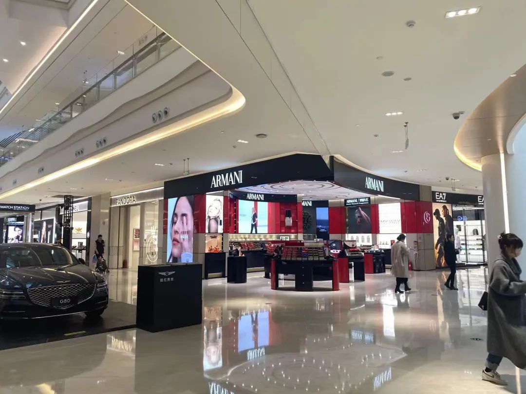 青岛崂山商圈5大商业项目现状：冰火两重天！