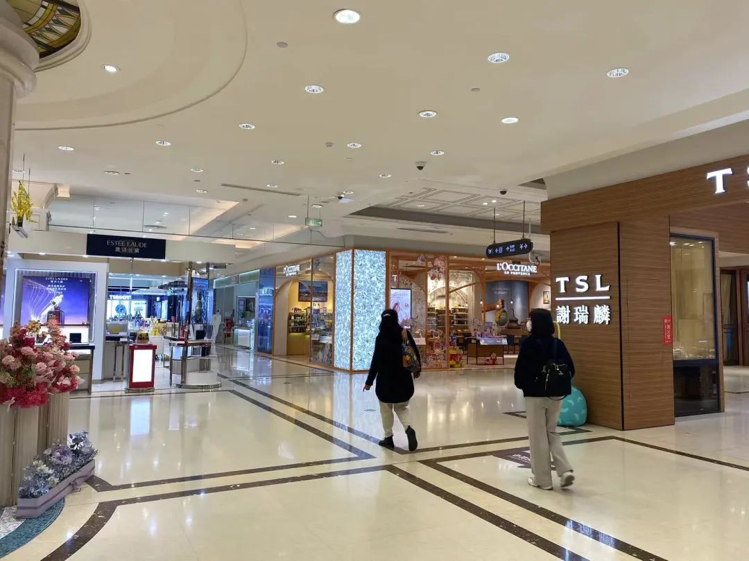 青岛崂山商圈5大商业项目现状：冰火两重天！