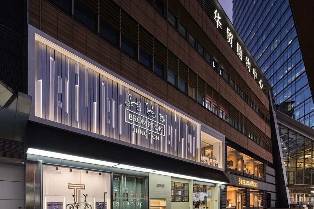 3月, 关上灯, 点亮商业中的可持续希望