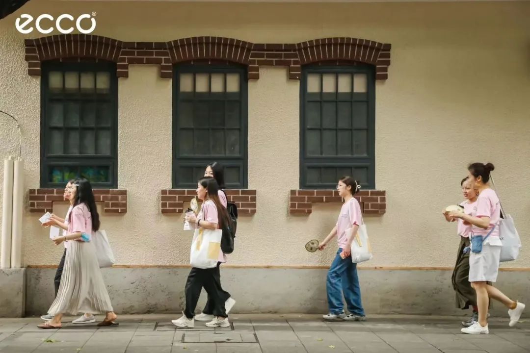 3月, 关上灯, 点亮商业中的可持续希望