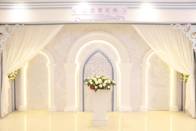 唐风、二次元、花式天台...西安商场这波空间调改，把年轻人拿捏住了！