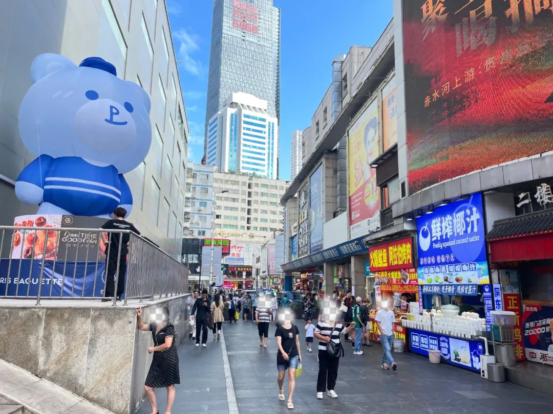 有人生意惨淡、有人客流爆棚，深圳这个商圈“冰火两重天”？！