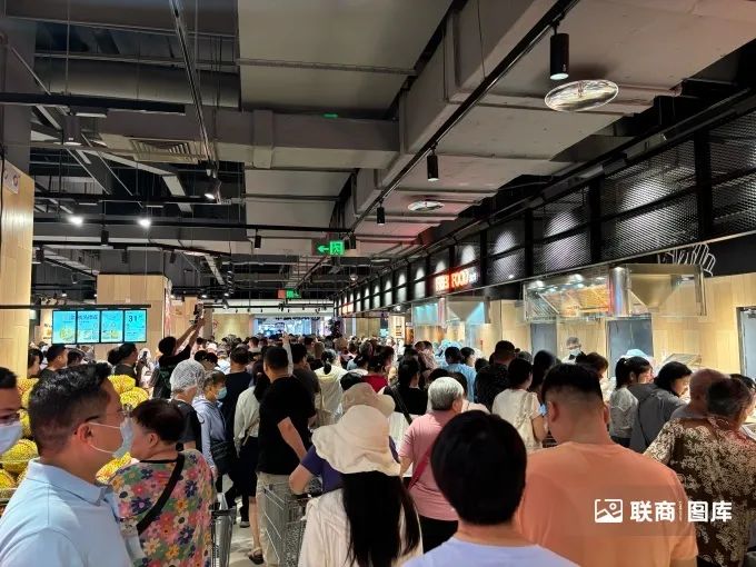 胖东来调改永辉首店亮相，新增商品占比达80%