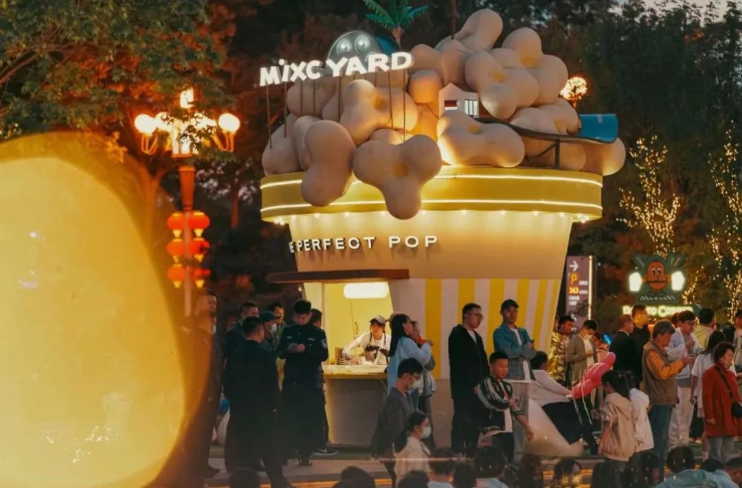 这些户外街区的运营思路，跟着做“夏季变旺季”