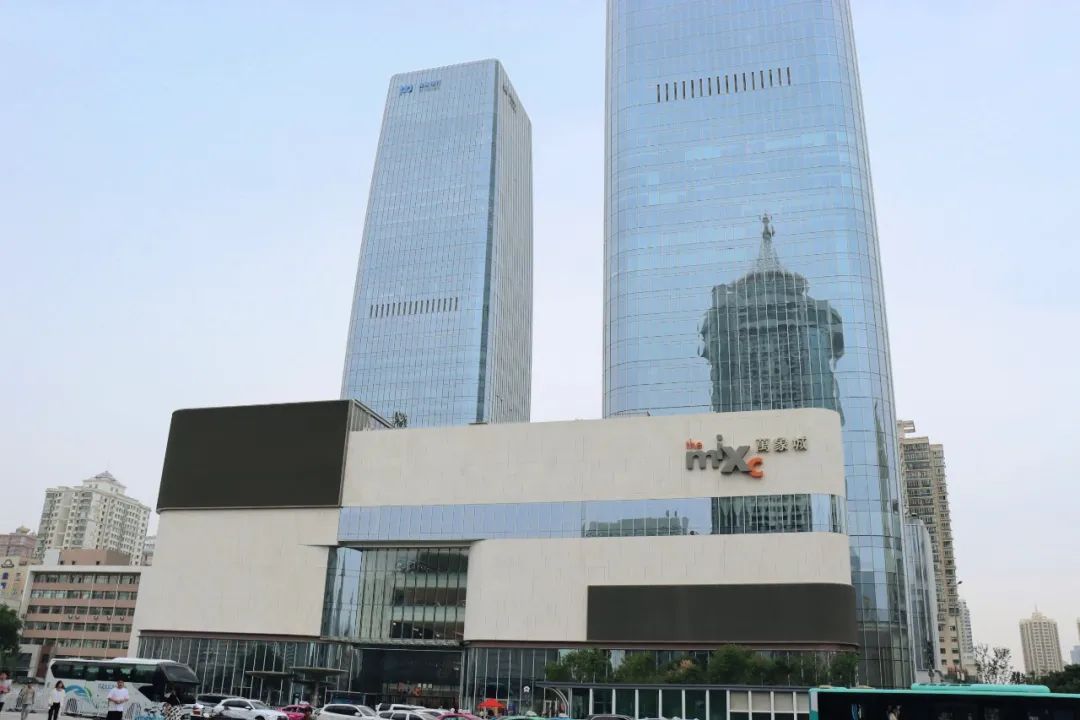 客流强度稳居全国前10的兰州地铁，沿线商业却......