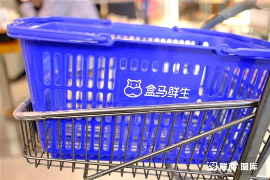 商超巨头密集开“食堂”，谁会去吃？